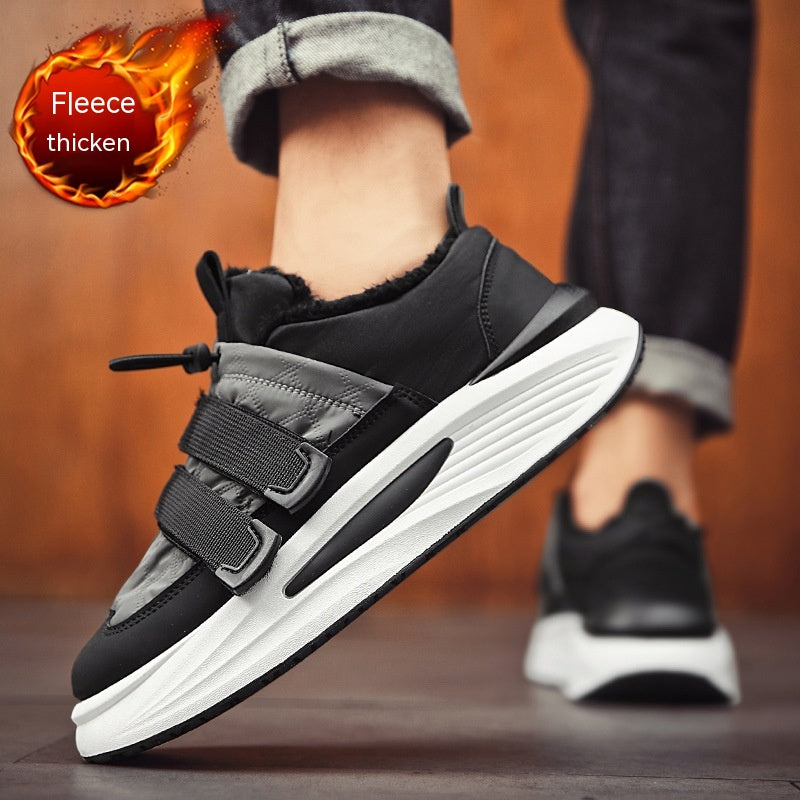 Men's fashion sports and leisure platform sneakers by R&G Boutique, featuring a sleek design and comfortable sole.