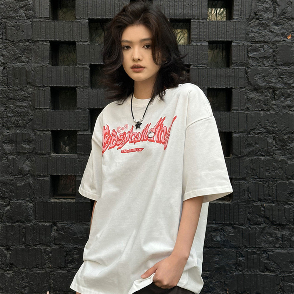 R&G Boutique letter print short-sleeve heavy cotton t-shirt with bold letter design and casual fit.