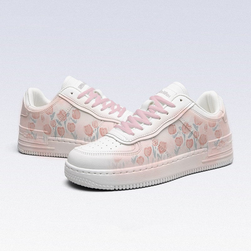 R&G Boutique breathable all-match tulip board shoes with stylish design and comfortable fit, shown in a close-up view.