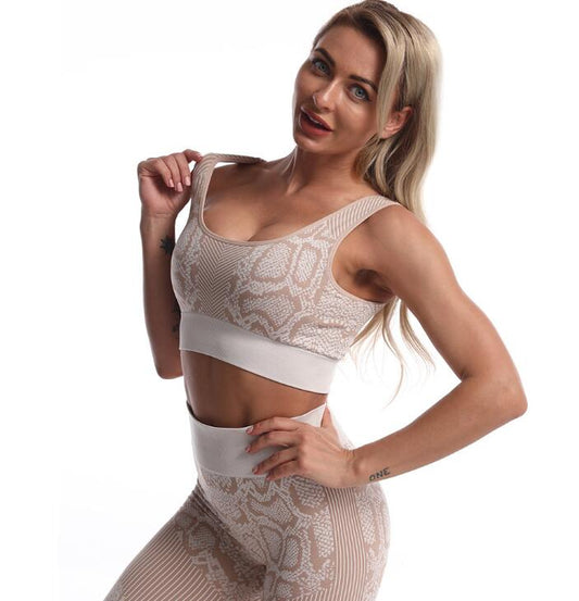 Seamless Serpentine Sports Bra & Leggings Set